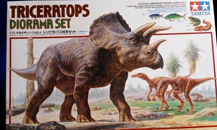Dinosaure Tamiya : Triceratops