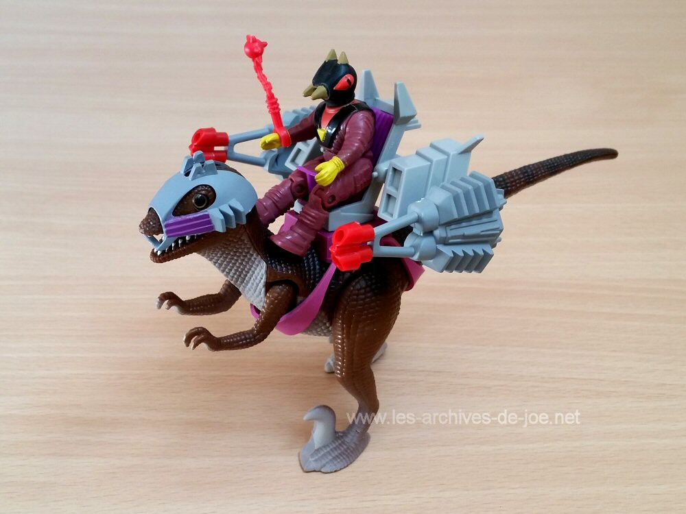 Dino Riders Rulon - Deinonychus avec Antor