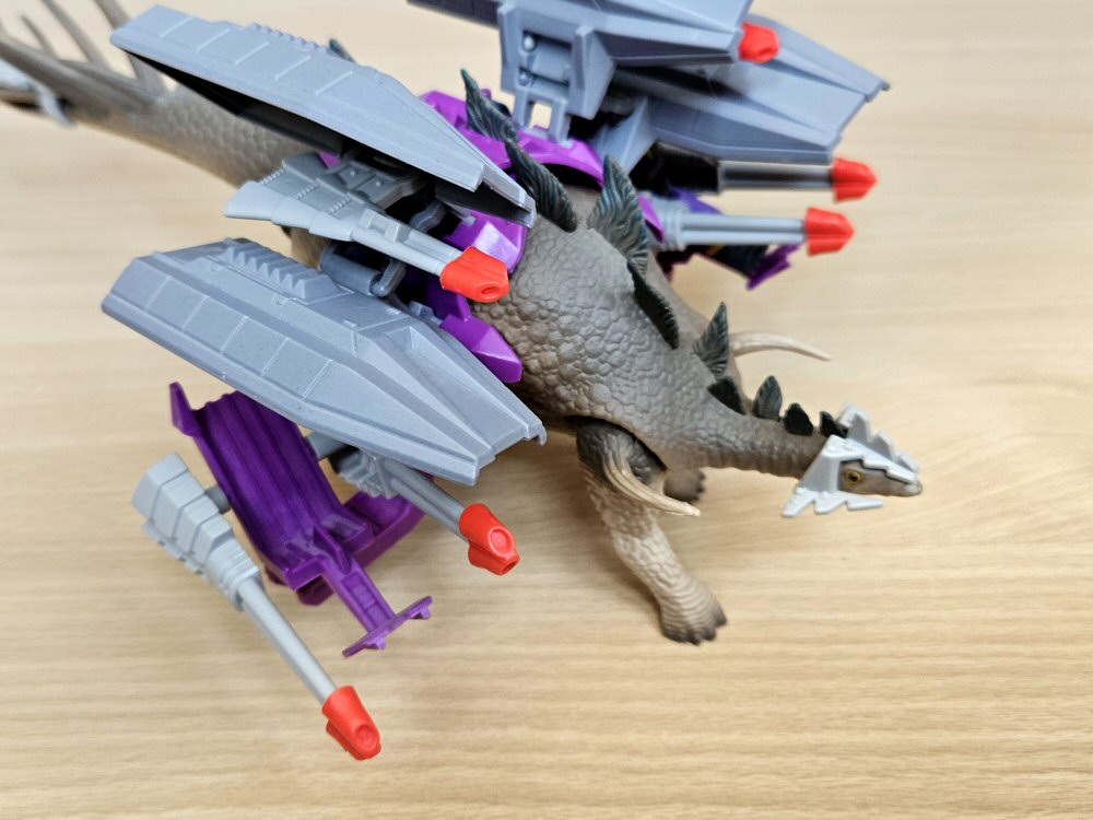 Dino-Riders Kentrosaure avec Krok